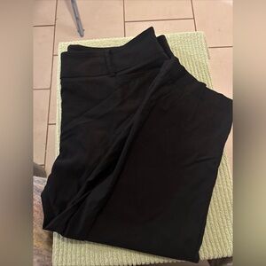 Lane Bryant Capri 22